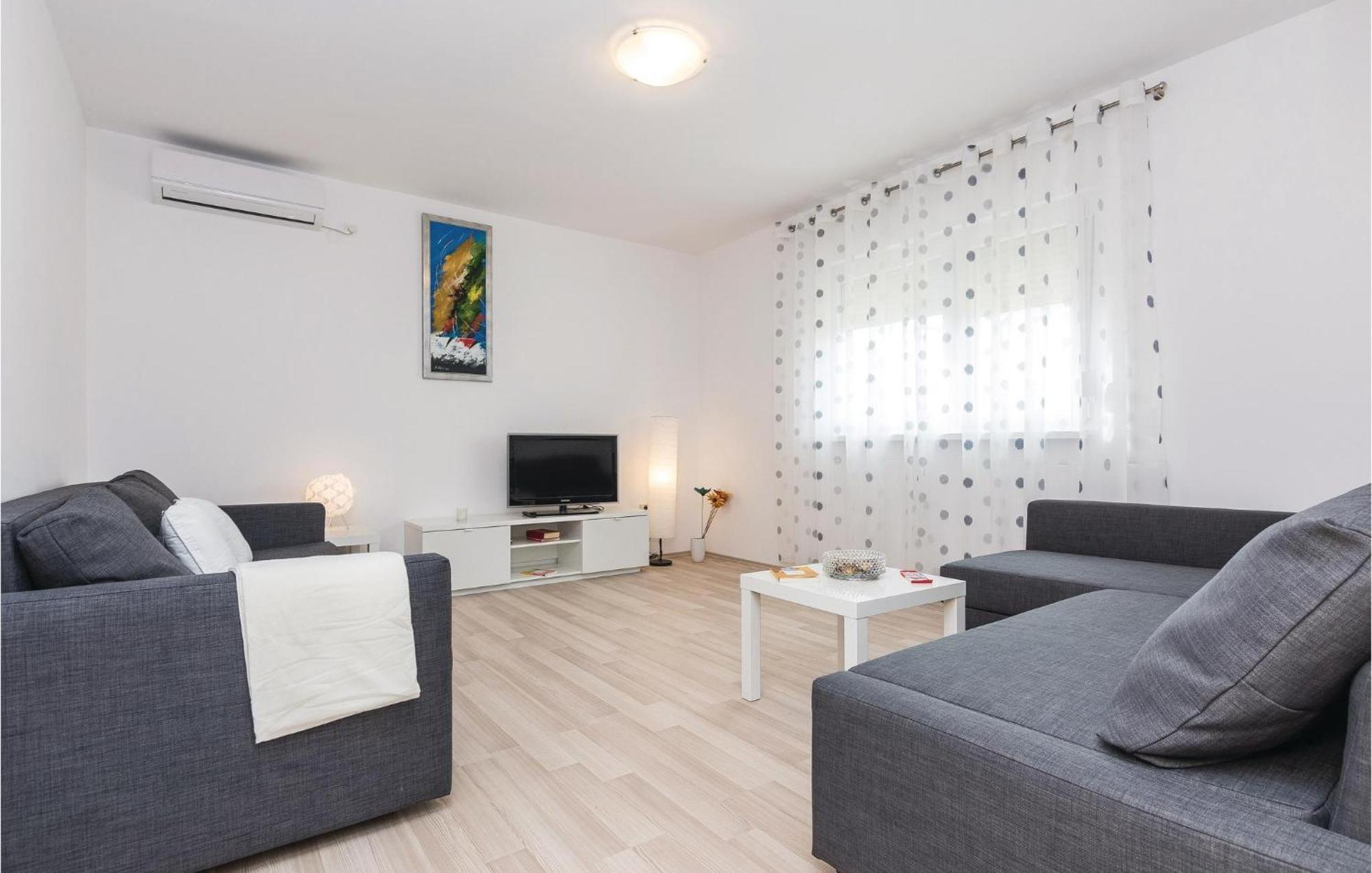 Stunning Home In Zadar With Kitchen Pokój zdjęcie