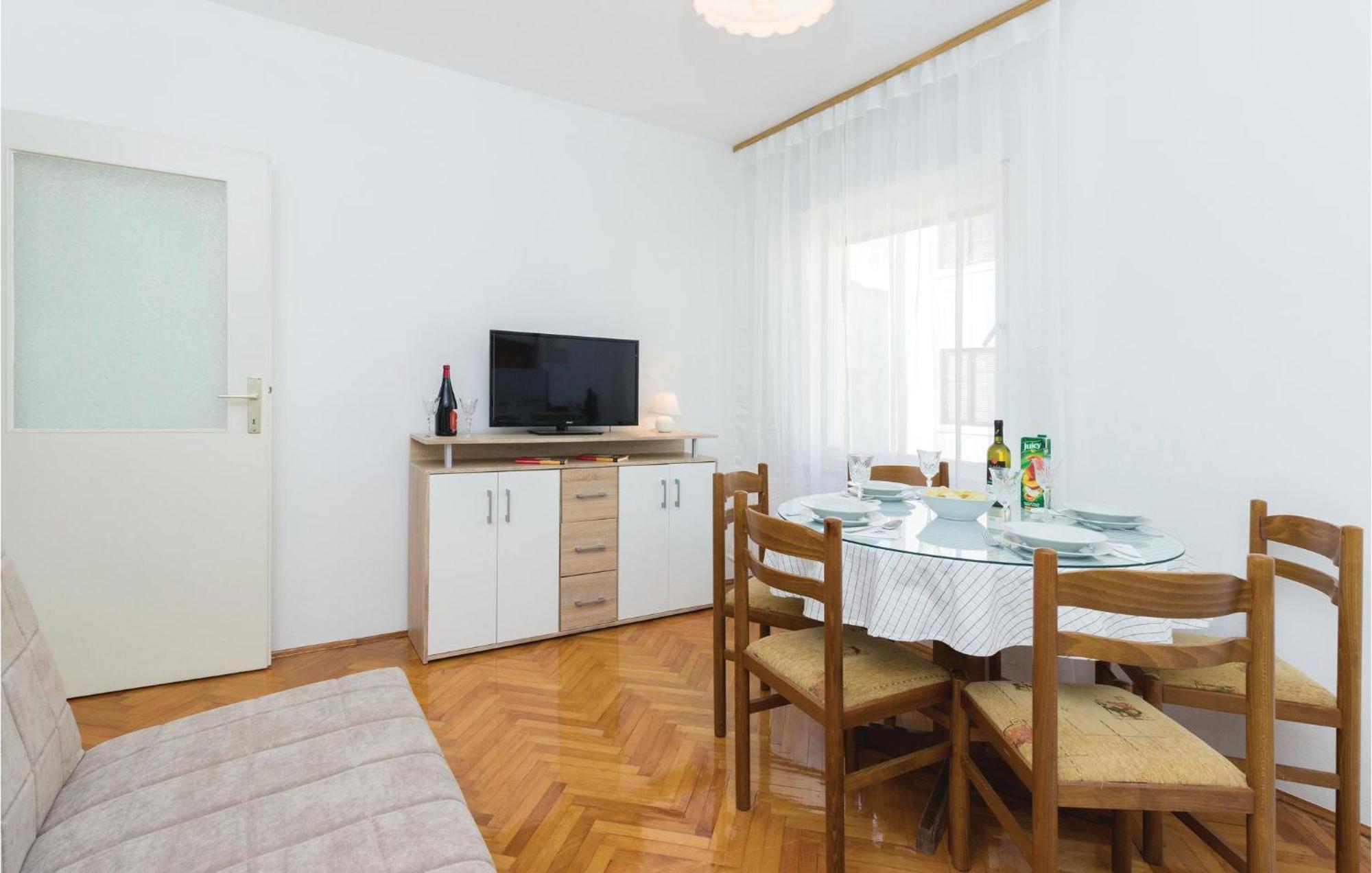 Stunning Home In Zadar With Kitchen Zewnętrze zdjęcie